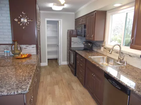 324 John St, Redding, CA 96002 photo 13