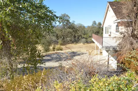 1602 Lakeside Dr, Redding, CA 96001 photo 6