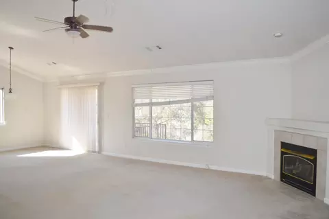 1602 Lakeside Dr, Redding, CA 96001 photo 2