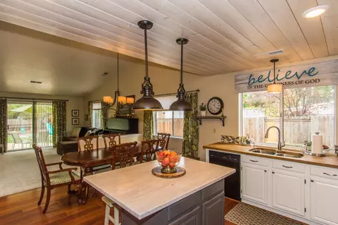 11380 Rugby Hill Dr, Redding, CA 96003 photo 15