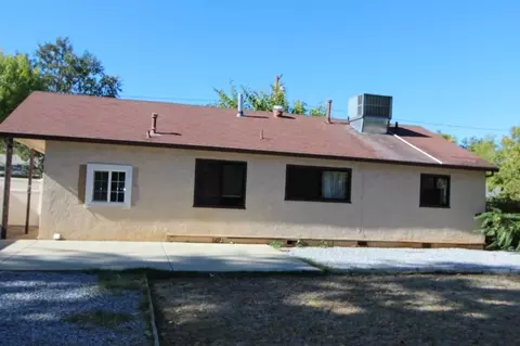 1105 A St, Redding, CA 96002 photo 2