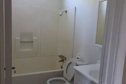 1105 A St, Redding, CA 96002 photo 3