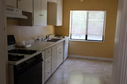 1105 A St, Redding, CA 96002 photo 11