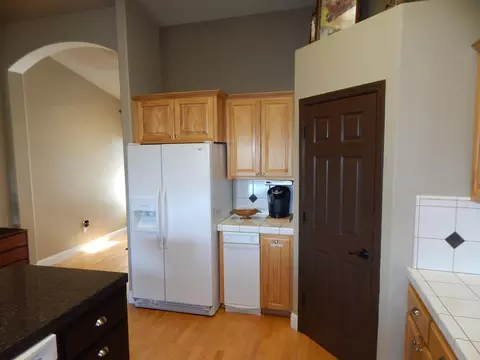 1060 Spring Ridge Dr, Redding, CA 96003 photo 9