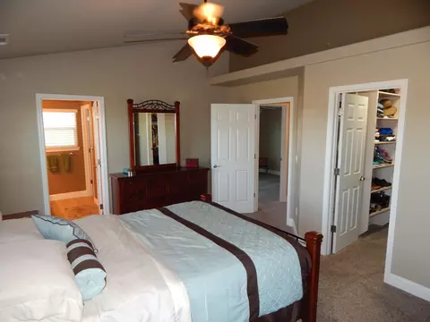 1060 Spring Ridge Dr, Redding, CA 96003 photo 32