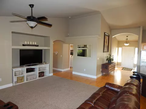 1060 Spring Ridge Dr, Redding, CA 96003 photo 18