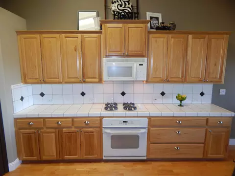 1060 Spring Ridge Dr, Redding, CA 96003 photo 8