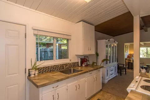 2263 London Ave, Redding, CA 96001 photo 27