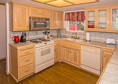 715 Cascade Ct, Redding, CA 96001 photo 7