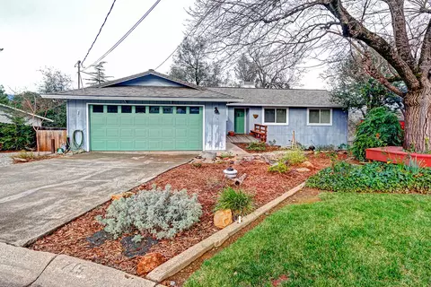 715 Cascade Ct, Redding, CA 96001 photo 1