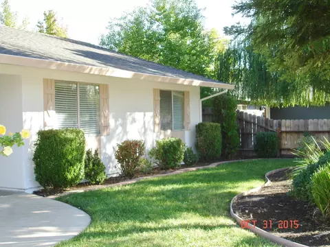 2882 Amethyst Way, Redding, CA 96003 photo 2