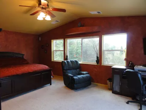 1350 Ridge Dr, Redding, CA 96001 photo 9