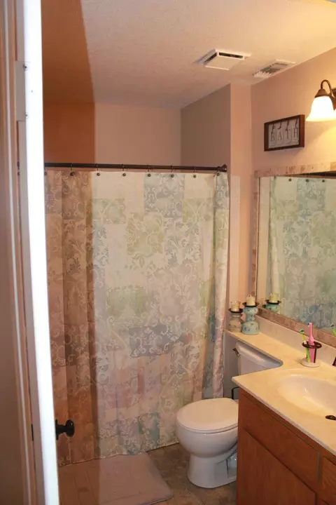 577 Alamine Dr, Redding, CA 96003 photo 11