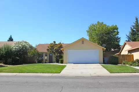 577 Alamine Dr, Redding, CA 96003 photo 1