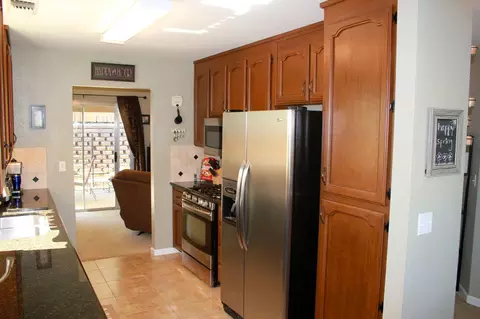 577 Alamine Dr, Redding, CA 96003 photo 5