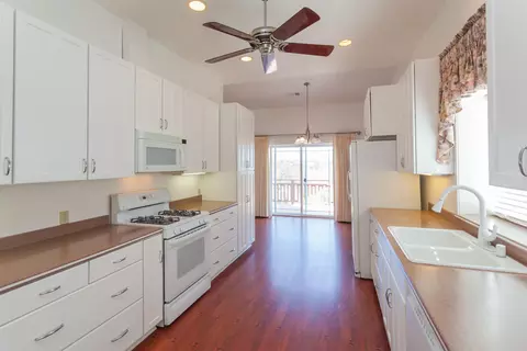 898 Collyer Dr, Redding, CA 96003 photo 9