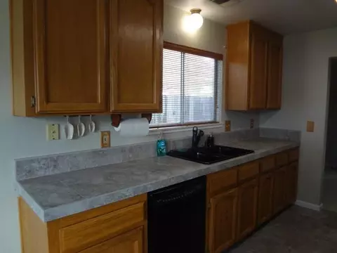 778 Fuller Ct, Redding, CA 96003 photo 6