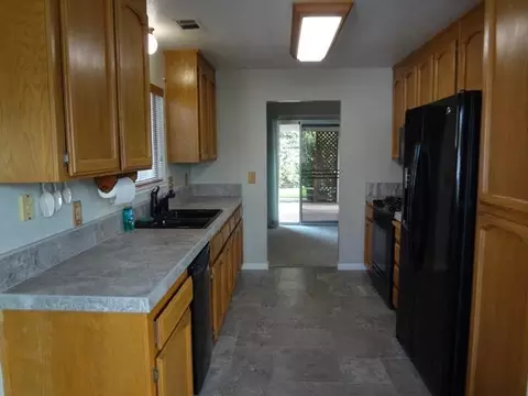 778 Fuller Ct, Redding, CA 96003 photo 5