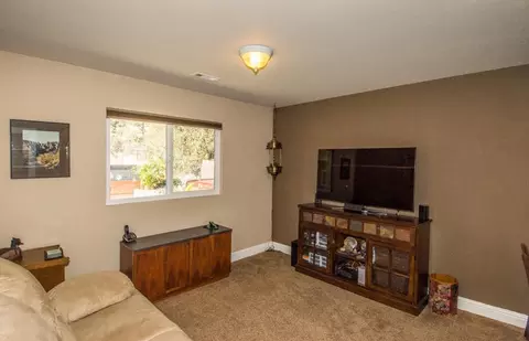 1946 Herbscenta Ln, Redding, CA 96003 photo 14
