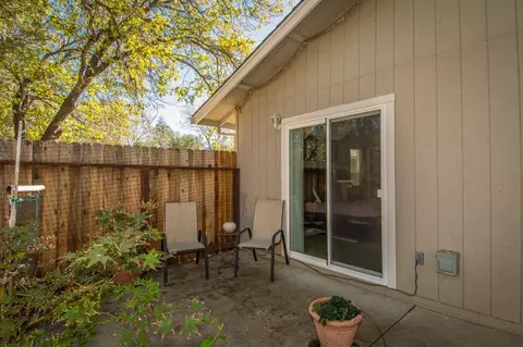 1946 Herbscenta Ln, Redding, CA 96003 photo 27