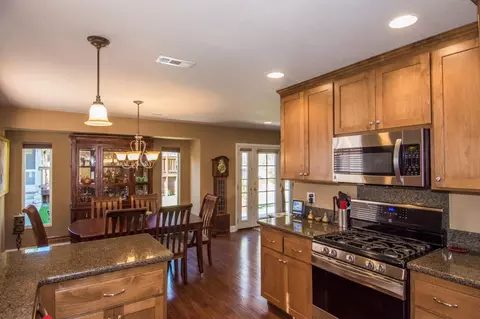 1946 Herbscenta Ln, Redding, CA 96003 photo 10
