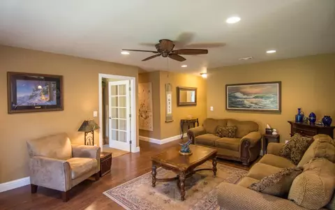 1946 Herbscenta Ln, Redding, CA 96003 photo 7