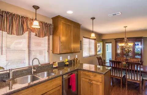 1946 Herbscenta Ln, Redding, CA 96003 photo 9