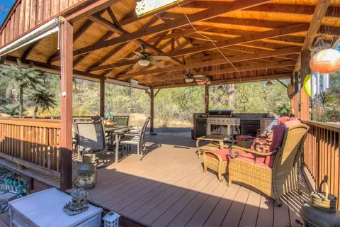1946 Herbscenta Ln, Redding, CA 96003 photo 38
