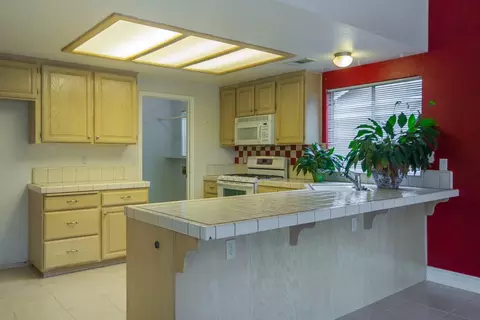 2599 Ishi Dr, Redding, CA 96002 photo 3