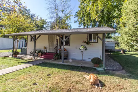 5680 Wildwood Dr, Redding, CA 96001 photo 1