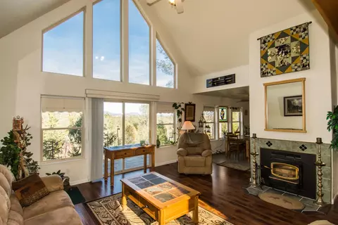 10311 Newfound Way, Redding, CA 96001 photo 4