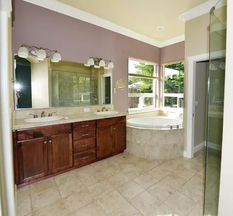 2746 Vermeer Pl, Redding, CA 96002 photo 18