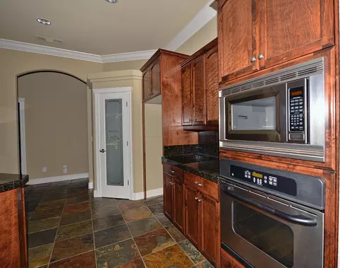 2746 Vermeer Pl, Redding, CA 96002 photo 8