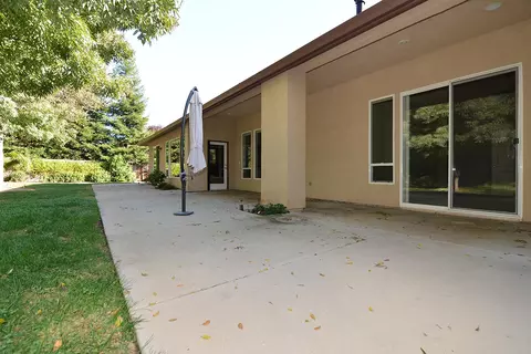2746 Vermeer Pl, Redding, CA 96002 photo 25