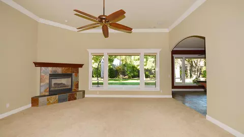 2746 Vermeer Pl, Redding, CA 96002 photo 5