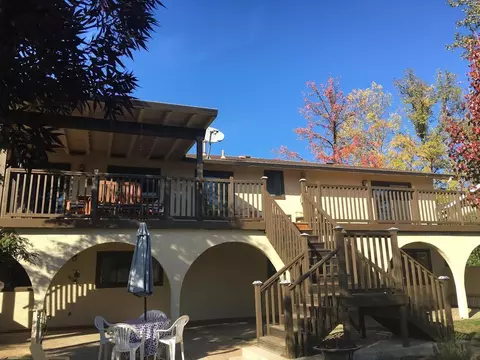 2287 Oak Ridge Dr, Redding, CA 96001 photo 1