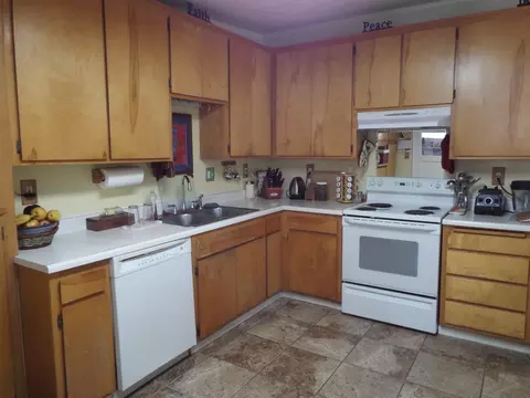 2859 Fairway Ave, Redding, CA 96002 photo 8