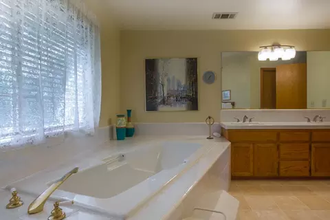 19635 Miwok Ct, Redding, CA 96002 photo 17
