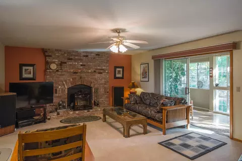 19635 Miwok Ct, Redding, CA 96002 photo 5