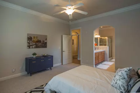 1061 Sunriver, Redding, CA 96001 photo 12