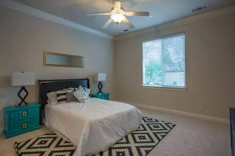 1061 Sunriver, Redding, CA 96001 photo 13