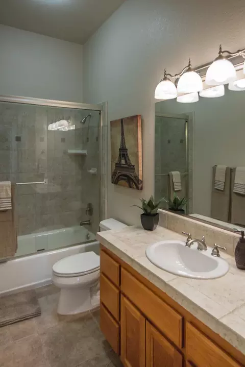 1061 Sunriver, Redding, CA 96001 photo 18