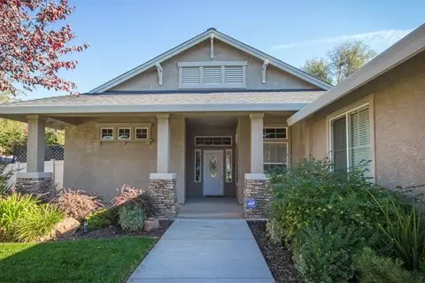 1061 Sunriver, Redding, CA 96001 photo 2