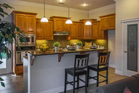 1061 Sunriver, Redding, CA 96001 photo 8