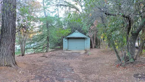 12640 Lake Blvd, Redding, CA 96003 photo 10