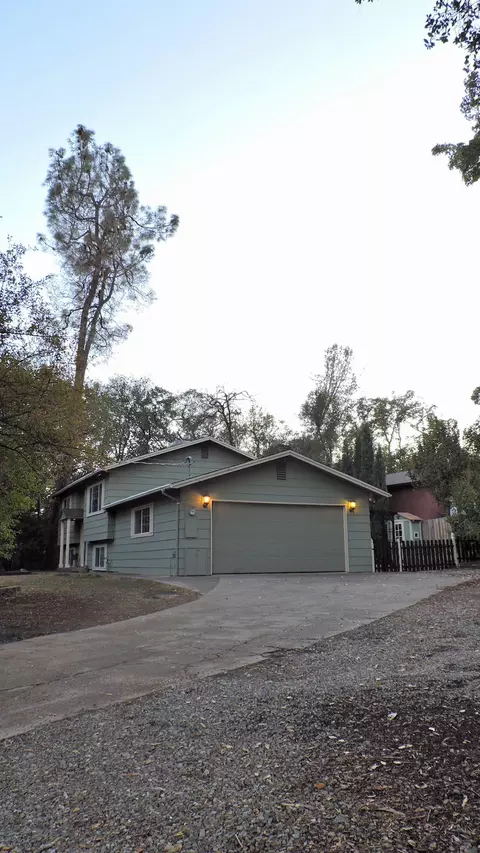 12640 Lake Blvd, Redding, CA 96003 photo 2