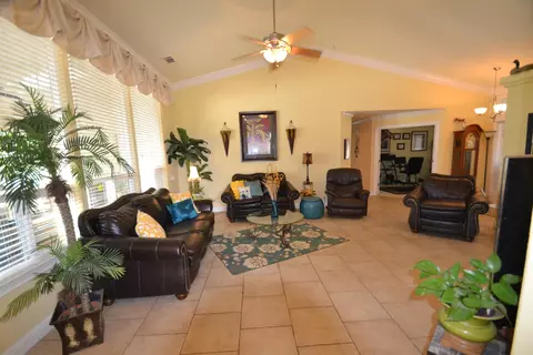 12550 Glide Way, Redding, CA 96003 photo 2
