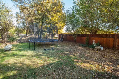 19837 Loop St, Anderson, CA 96007 photo 3