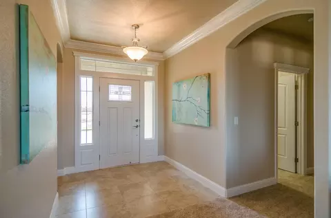 310 Reddington Dr, Redding, CA 96003 photo 2