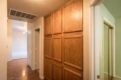1170 Edgewood Dr, Redding, CA 96003 photo 4